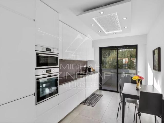 Appartement meublé et rénové avec terrasses – Carré d'Or – Nice