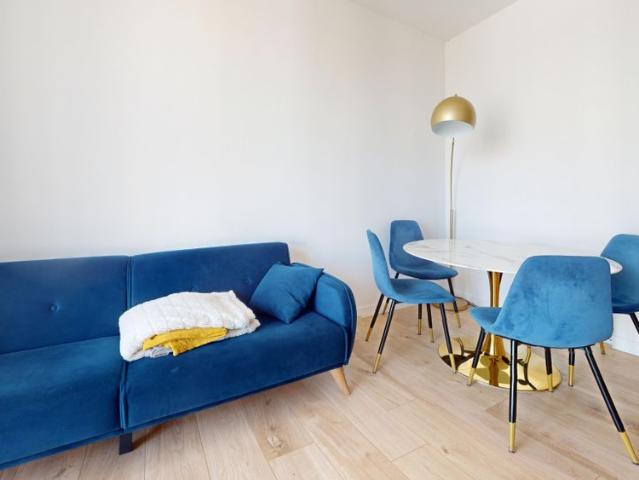 APPARTEMENT MEUBLÉ F4 BALCON PARKING