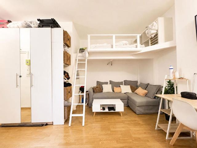 Appartement MEUBLE Paris 1 pièce s 25.72 m2 Rue de la Roquette 11E