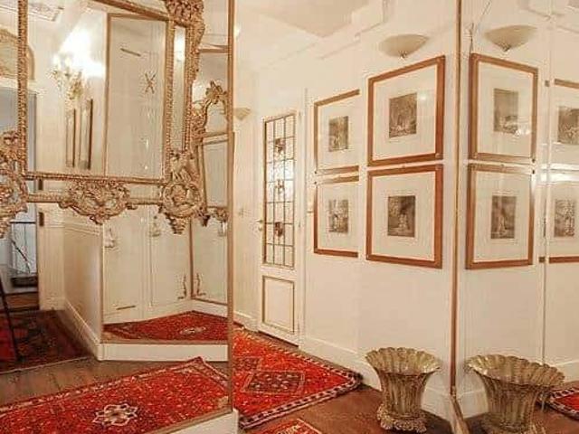 APPARTEMENT MEUBLÉ PARIS STUDIO MARAIS AVEC BALCON