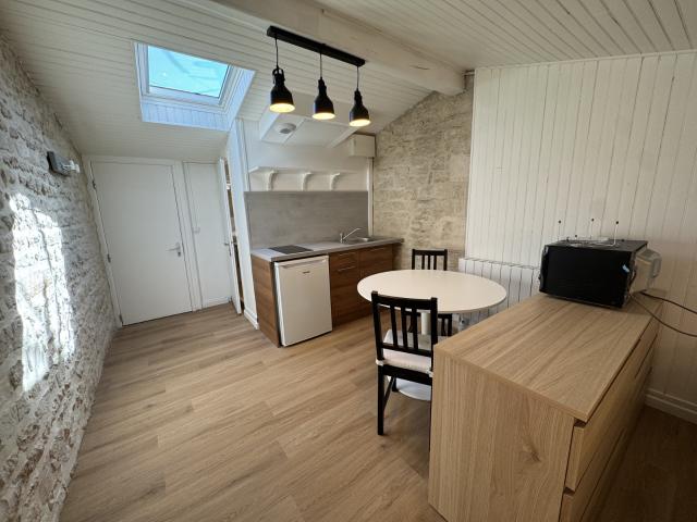 Appartement meublé T1 14.03m² à Niort