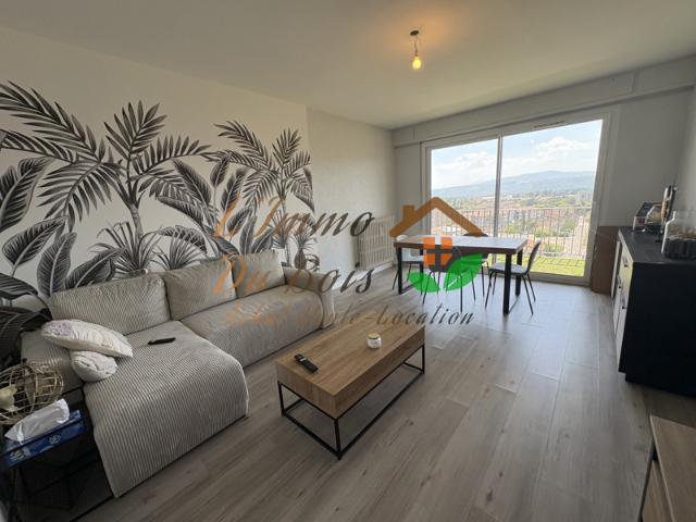 Appartement meublé T2 de 56 m2 Balcon et garage