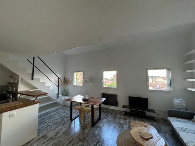 Appartement meublé T2 Duplex Secteur patte d'Oie