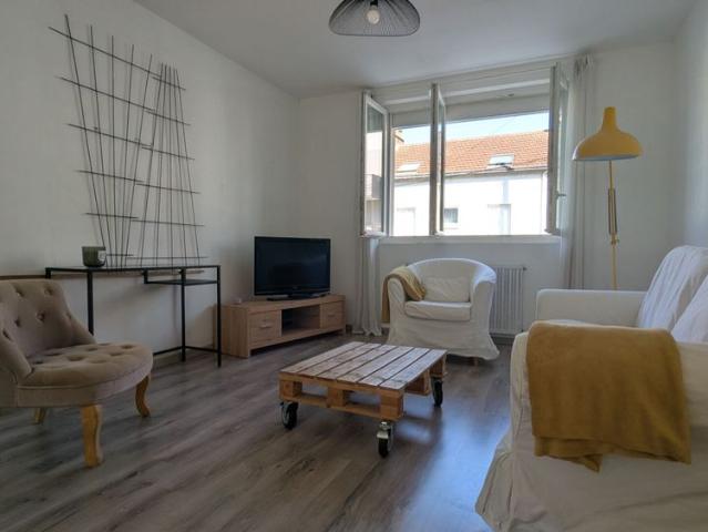 Appartement MEUBLE T3 64.49mï¿½ / NANTES PARKING + CAVE