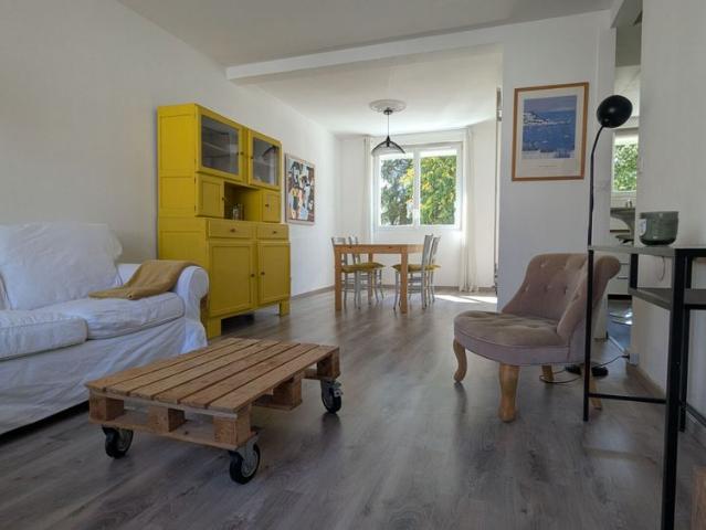 Appartement MEUBLE T3 64.49mï¿½ / NANTES PARKING + CAVE