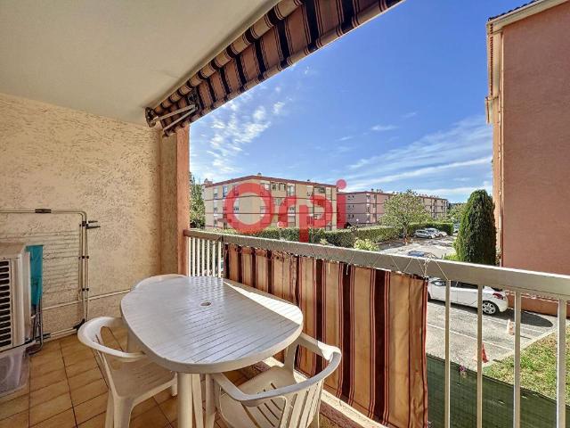 Appartement MEUBLE T3 65 m² STATIONNEMENT CAVE FREJUS