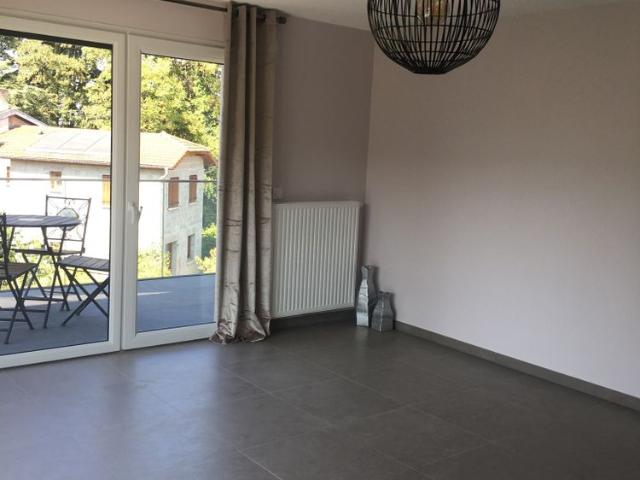 Appartement meublé T3 LA VERPILLIERE