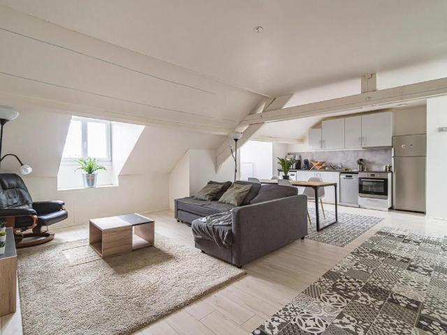 Appartement meublé T4 78 m2 Rue Lesage