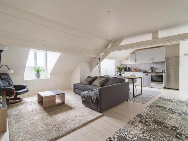 Appartement meublé T4 78 m2 Rue Lesage