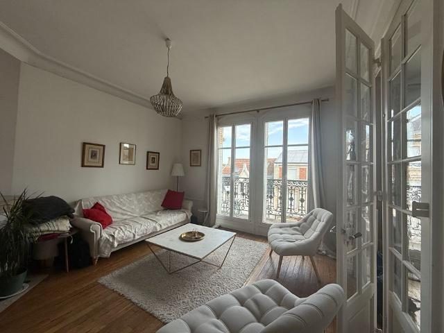 APPARTEMENT MEUBLE T4 98 M² HYPER CENTRE