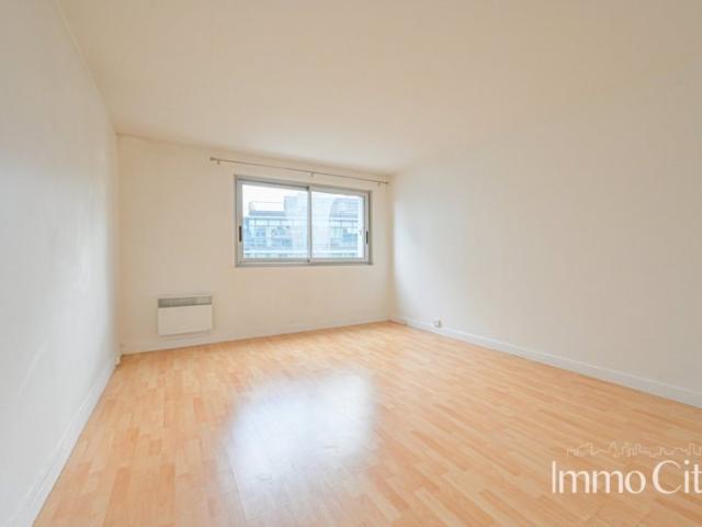 Appartement Montrouge 1 pièce s 26 m2