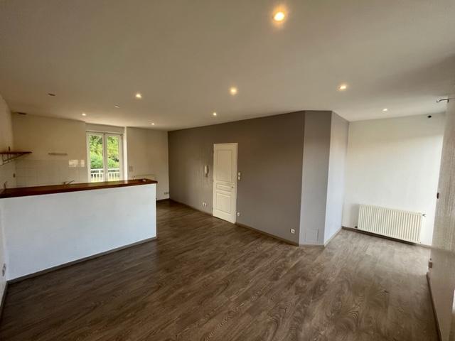 Appartement Montreal La Cluse 4 pièce s 70.0 m2