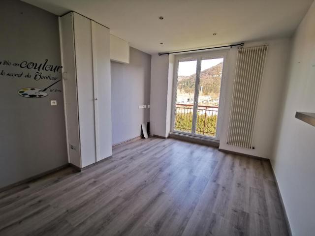 Appartement Montreal La Cluse 2 pièce s 41.0 m2
