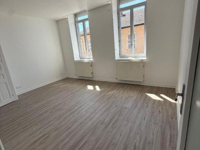 Appartement Montreal La Cluse 3 pièce s 73.63 m2