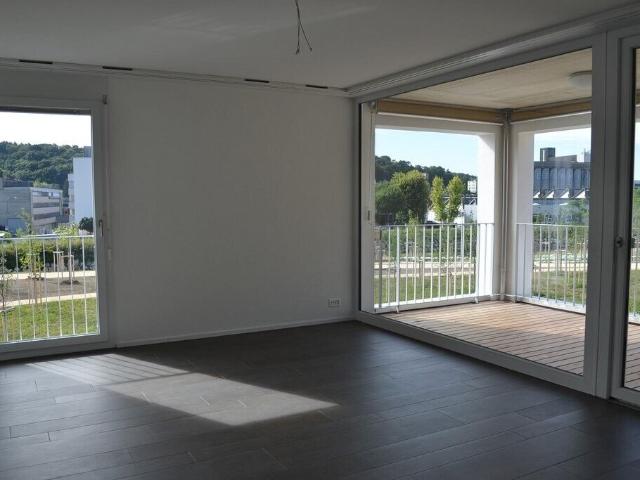 Appartement moderne de 2,5 pièces avec loggia dans le Jardin du Paradis | dreamo. Ch