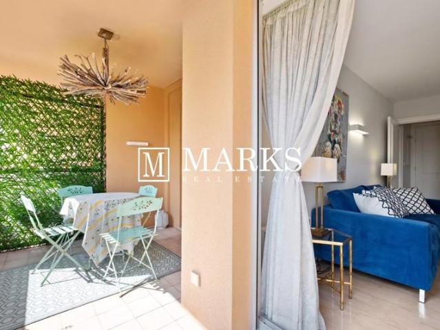 Appartement moderne de 2 pièces avec terrasse et piscine en copropriété
