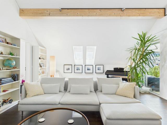 Appartement moderne de 3,5 pièces sous les combles | dreamo. Ch