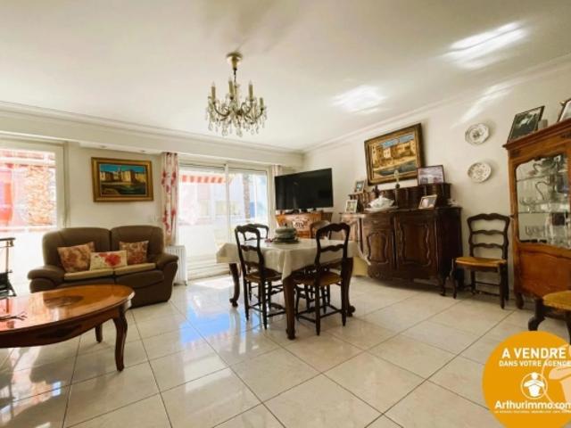 Appartement moderne viager occupé Le Lavandou