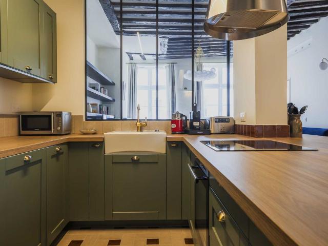 Appartement Moderne 2BR 6P Palais Royal, Paris Amsterdam Apartments for Rent