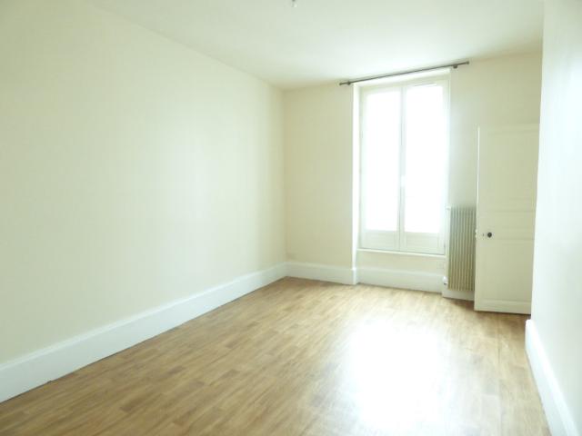 Appartement Moulins 3 pièce s 55.27 m2
