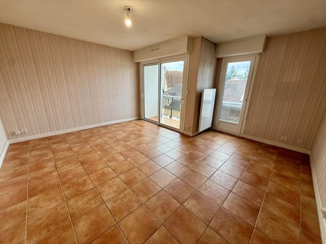 Appartement Moulins 3 pièce s 61 m2