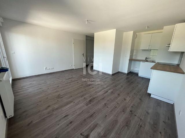 Appartement Nantes 3 pièce s 56.60 m2 + balcon cave et place de parking
