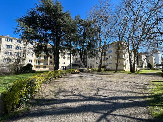 Appartement Nantes 4 pièces 65.48 m2