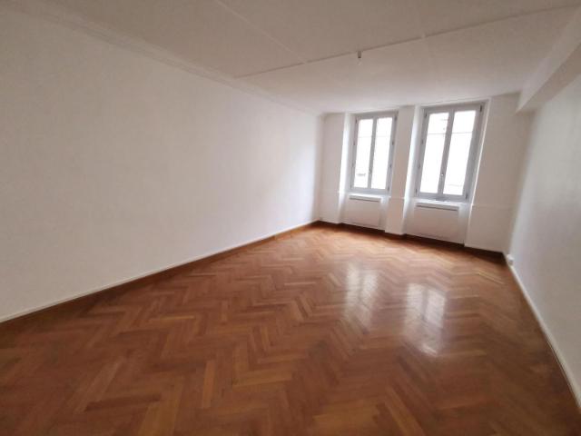 Appartement Nantua 3 pièce s 84.0 m2