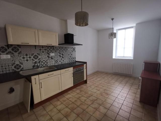 Appartement Nantua 2 pièce s 68.4 m2
