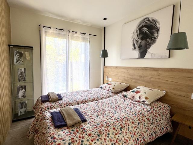 Appartement neuf avec terrasse et stationnement