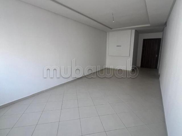 Appartement neuf à louer de 3ch à Hay Salam Bensergaou