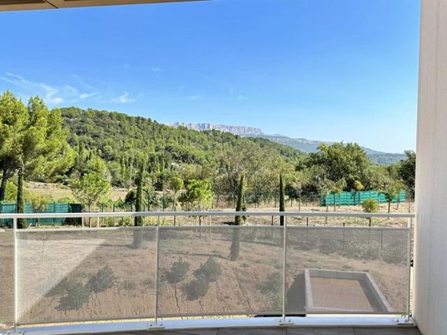 Appartement neuf T3 R+2 avec balcons Vue St Victoire