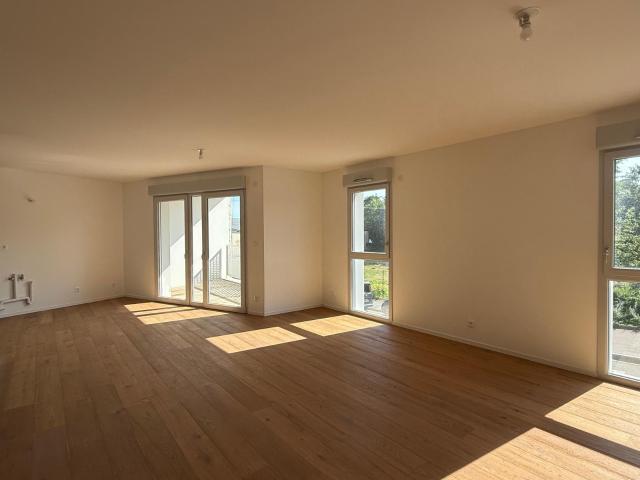 APPARTEMENT NEUF T3 71m2 1er ETAGE AVEC BALCON ET PARKING