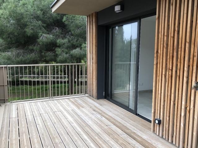 APPARTEMENT NEUF TROIS PIECES AU CALME