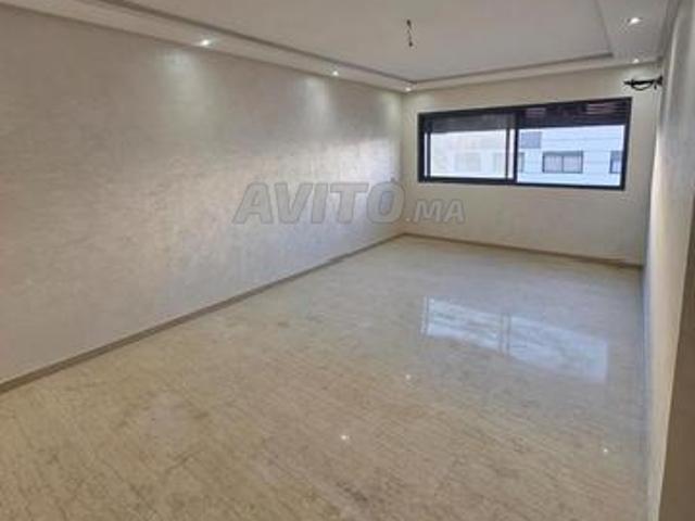 Appartement neuf vide à louer 3ch à roche noire