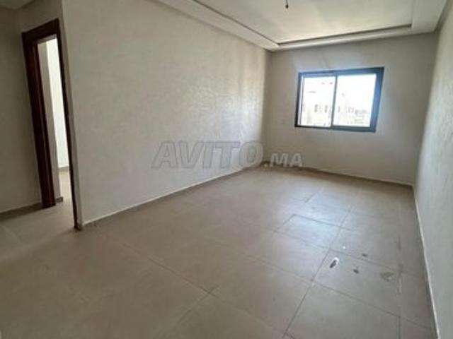 Appartement neuf vide Laimoune