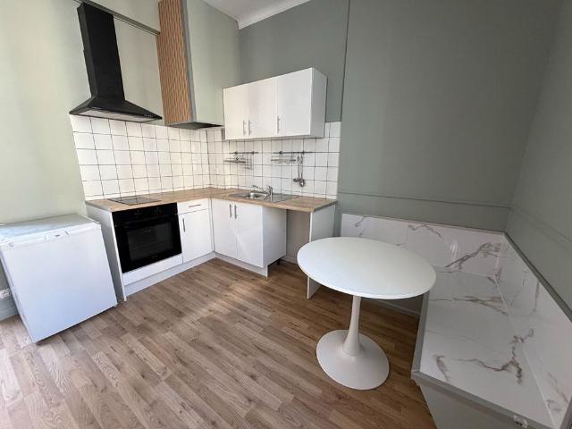 Appartement Nimes 1 pièce s 25.29 m2
