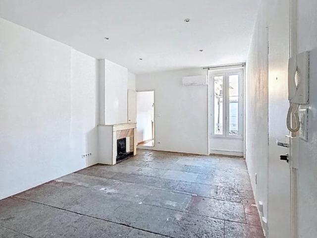 Appartement NÎmes 3 pièce s 58.656 m2 avec terrasse privative