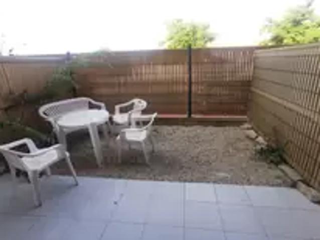 Appartement Nîmes Collines ouest, Location appartement 1 pièce 22 m²