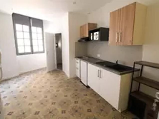 Appartement Nîmes Ecusson, Location appartement 1 pièce 16 m²