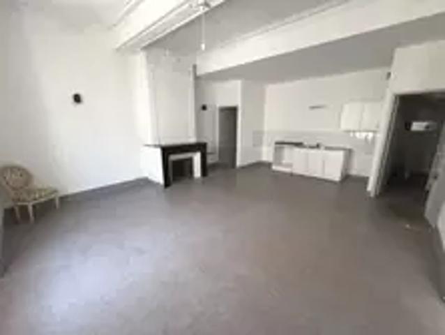 Appartement Nîmes Ecusson, Location appartement 2 pièces 49 m²