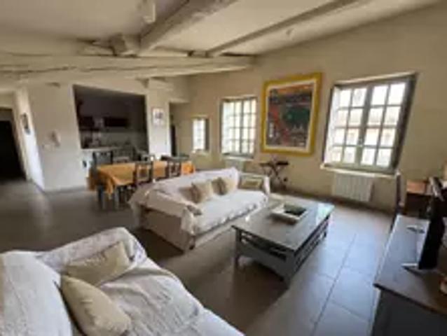Appartement Nîmes Ecusson, Location appartement 4 pièces 109 m²