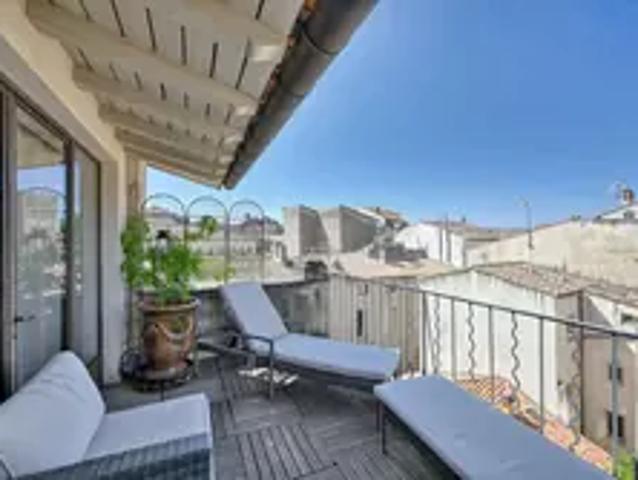 Appartement Nîmes Ecusson, Location appartement 5 pièces 109 m²