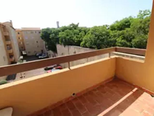 Appartement Nîmes Location appartement 2 pièces 33 m²