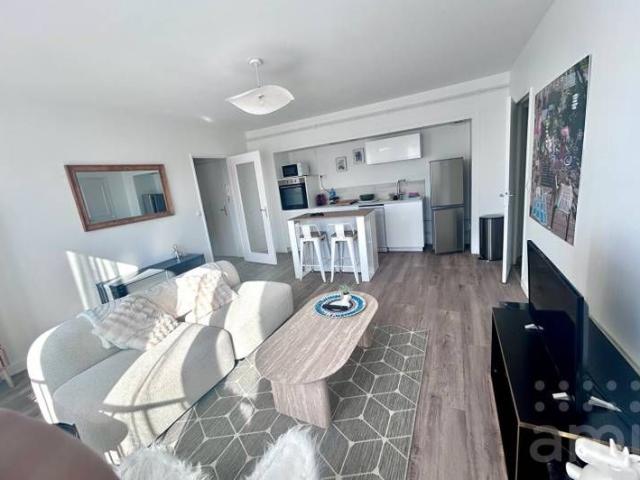 Appartement Niort quartier Petit Leclerc 3 pièce s 53.17 m2