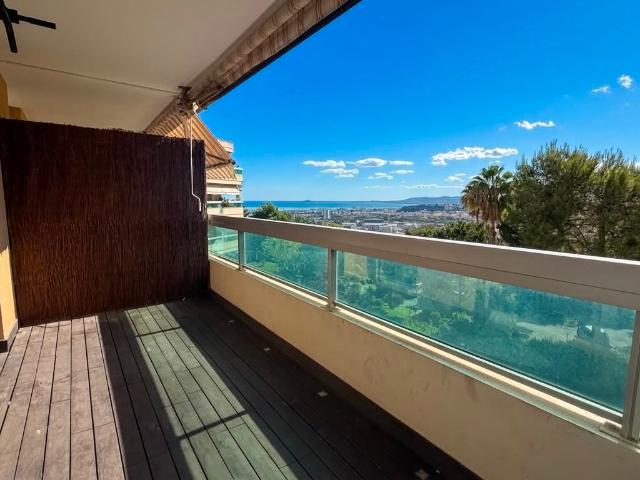 Appartement Nice Ouest Corniche Fleurie 3 pièces 65 m2 terrasse vue mer, garage