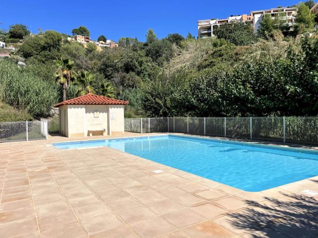 Appartement Nice 3 pièces 59.70 m2 avec terrasse et Garage