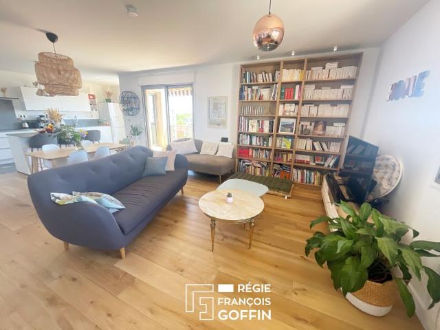 APPARTEMENT NON MEUBLÉ T4 AVEC BALCON PARKING 99.80M²