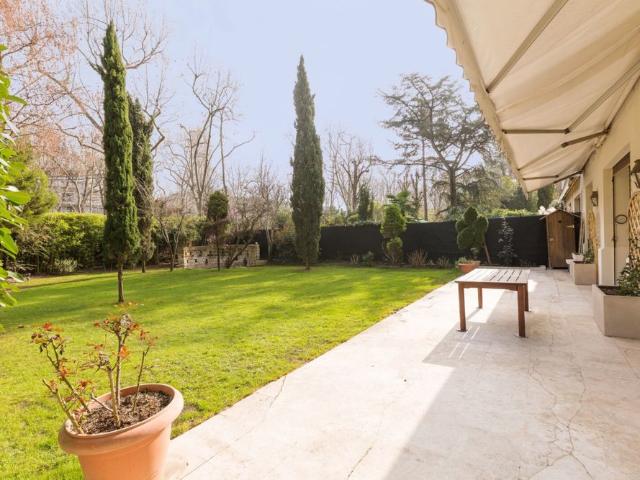Appartement non meublé 169m² Neuilly sur Seine Hôpital Américain Jardin 300m²