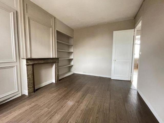 APPARTEMENT NON MEUBLE 48,40M2 GAMBETTA FFF2
